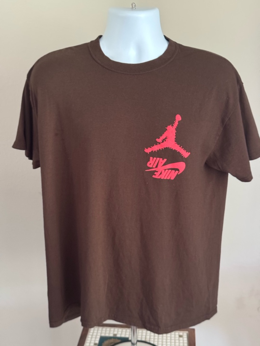 Travis Scott Cactus Jack x Jordan ‘Highest’ Nike T-shirt - Brown 

Men's Large